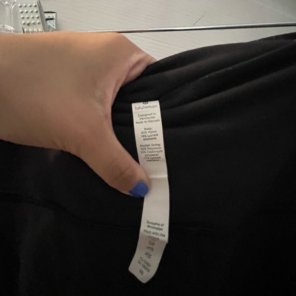 Lululemon Wunder Under Leggings - Picture 4 of 8
